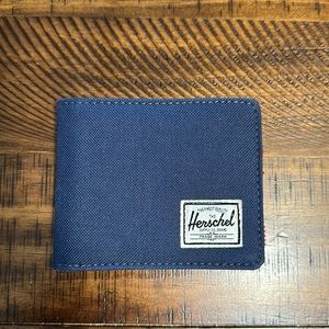 Herschel Men’s Wallet.